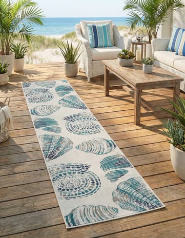 Ivory Easy-Clean Coastal Indoor / Outdoor Runner Rug