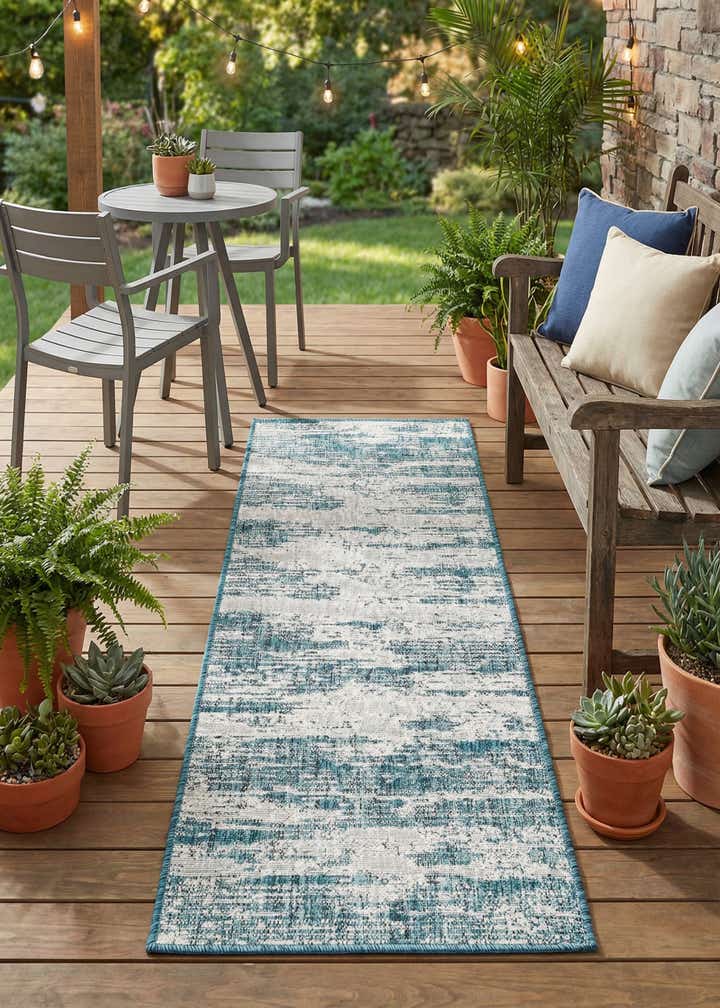 2' x 6' Easy-Clean Modern Indoor / Outdoor Runner Rug