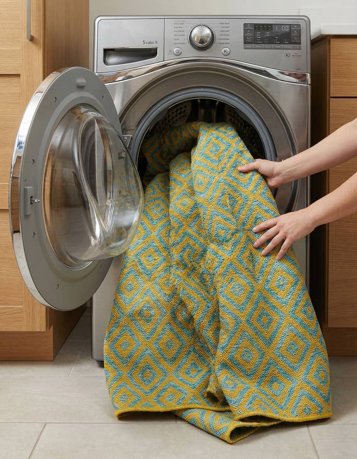 Detail image of 5' 3 x 8'  Washable Jill Zarin Costa Rica Indoor / Outdoor Rug