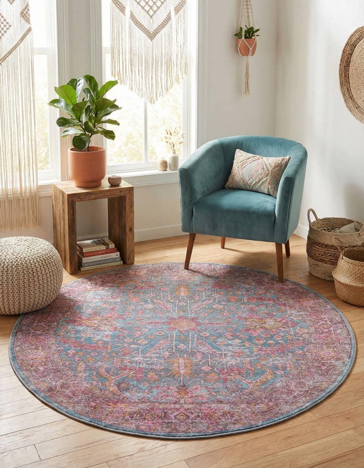 Detail image of 5' 3 x 5' 3  Washable Mangata Round Rug