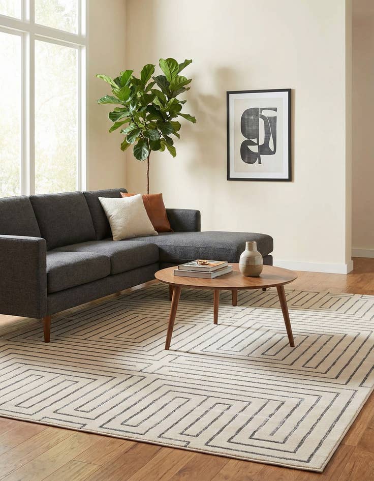 Detail image of 9' x 12' Vogue Geo Rug