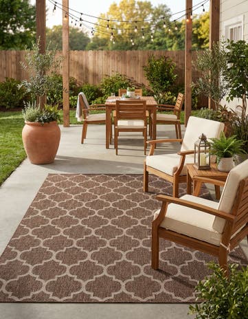 9' x 12' Easy-Clean Lattice Indoor / Outdoor Rug