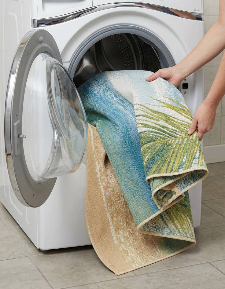 Detail image of 6' x 6'  Washable Coastal Indoor / Outdoor Square Rug