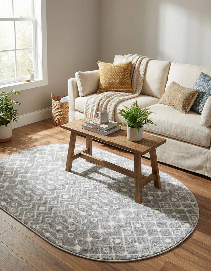 Detail image of  4' x 6' Moroccan Trellis Oval Rug