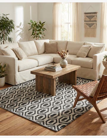 Black and White Hand Woven Chindi Jute Rug