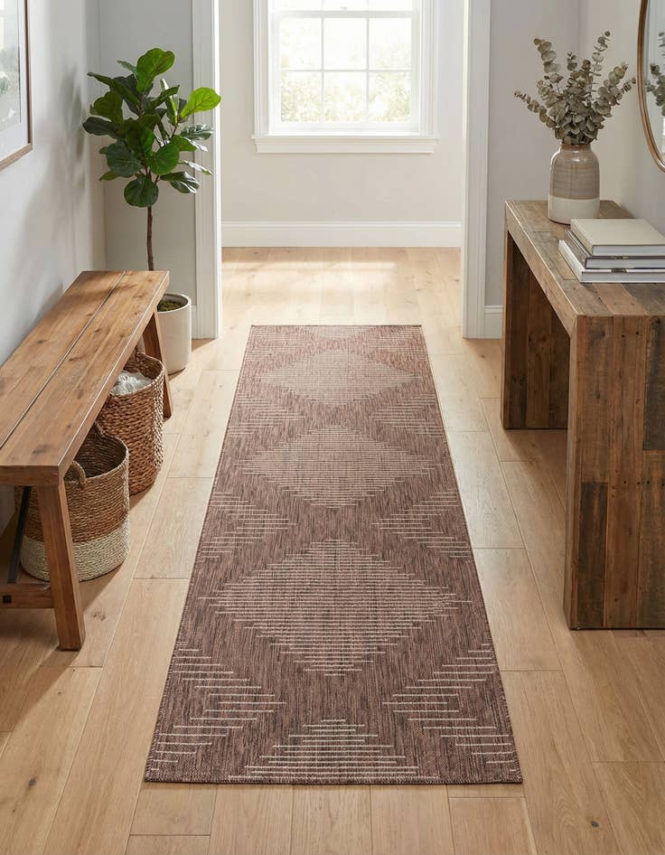 Detail image of 2' 7 x 12' Easy-Clean Modern Indoor / Outdoor Runner Rug