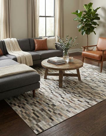 5' x 8' Cowhide Stocks Rug