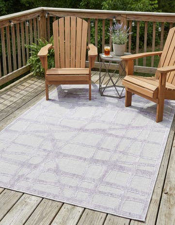 5' x 7' 7 Easy-Clean Indoor / Outdoor Rug