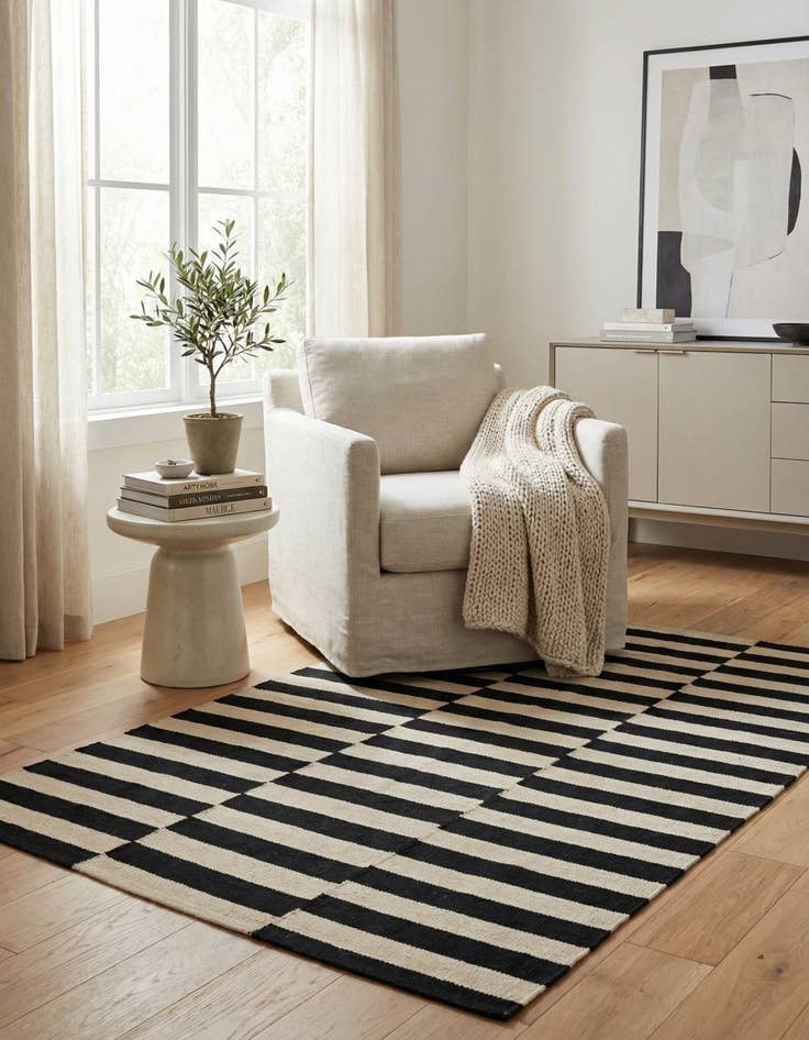 Detail image of 3' 4 x 4' 9  Hand Woven Kilim Modern Wool Rug