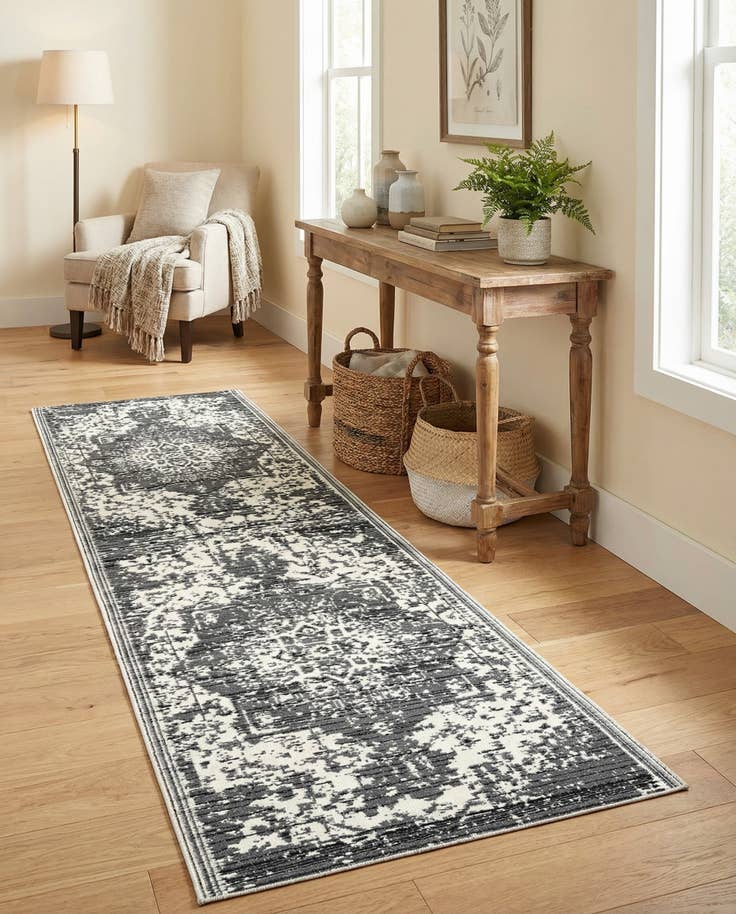 Detail image of 2' x 6' Easy-Clean Vista Breeze Indoor / Outdoor Runner Rug