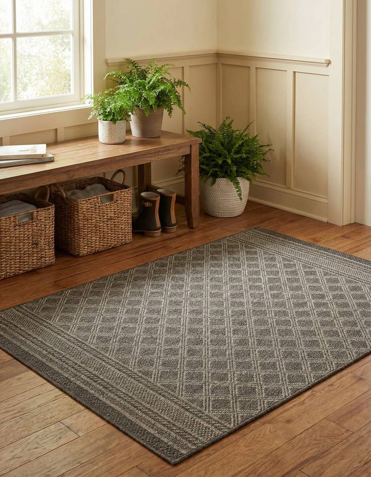Detail image of  4' 1 x 6' 1  Washable Lattice Indoor / Outdoor Rug