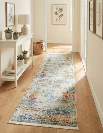 2' 7 x 10' Santiago Runner Rug