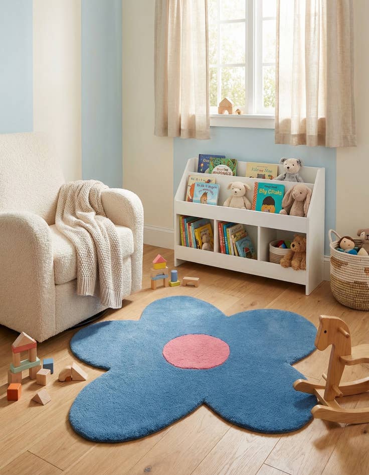 Detail image of 3' 1 x 3' 1 Happy Rugs Funky Flower Wool Round