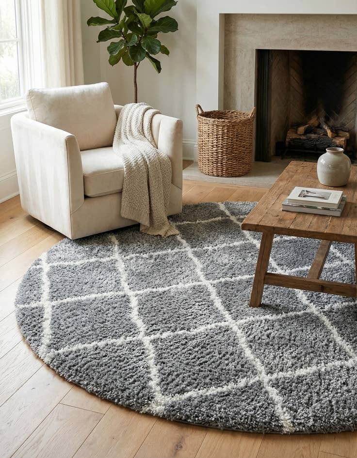 Detail image of  7' 10 x 7' 10 Soft Touch Shag Round Rug