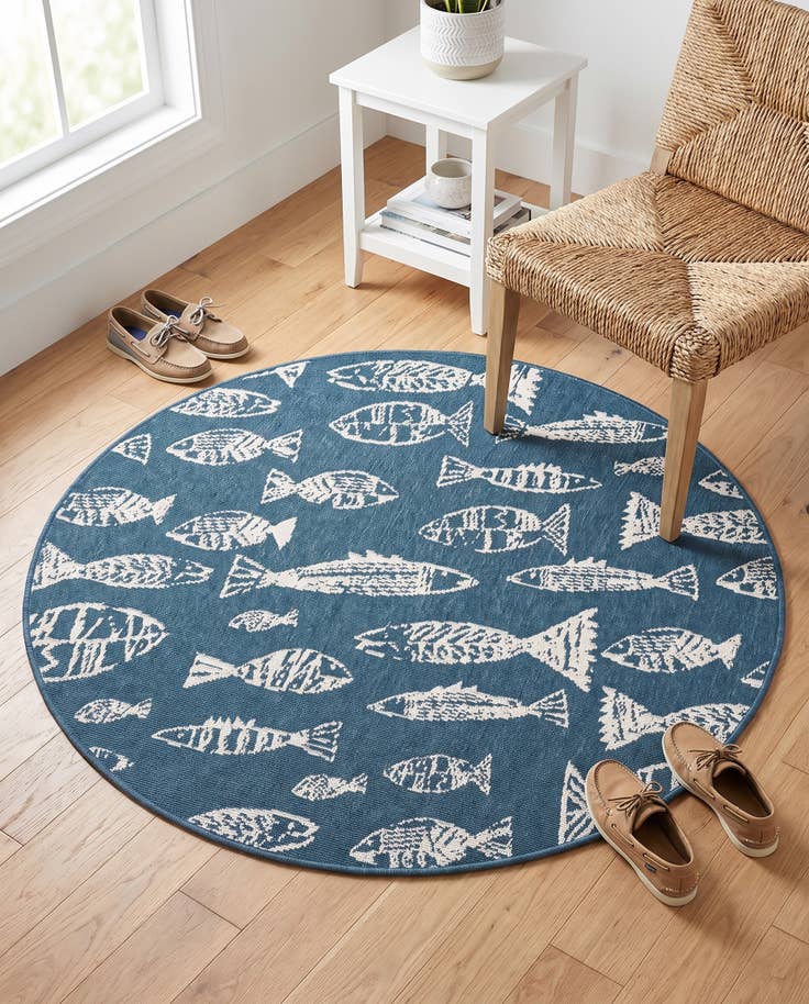 Detail image of 4' x 4' Easy-Clean Coastal Indoor / Outdoor Round Rug