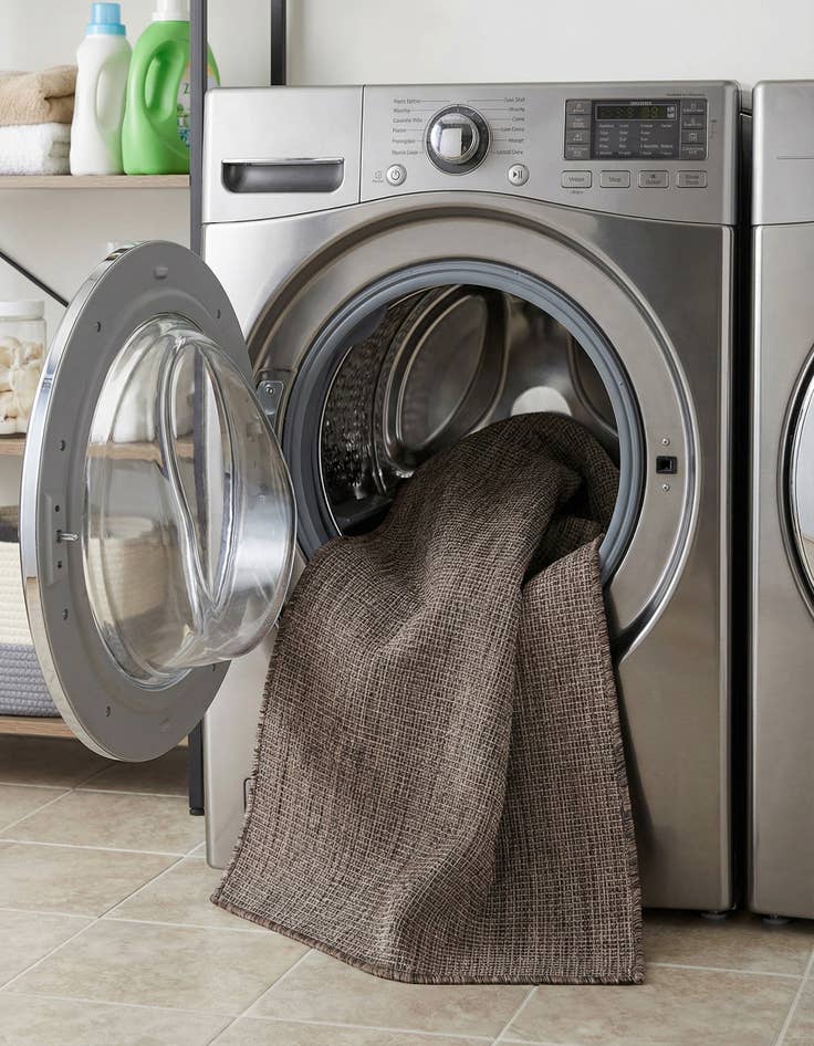 Detail image of 2' x 7'  Washable Solid Indoor / Outdoor Runner Rug