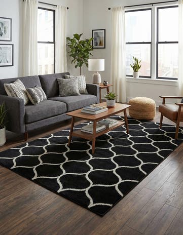 4' x 6' Lattice Frieze Rug