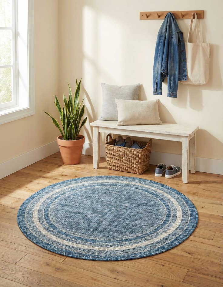 Detail image of 3' x 3'  Washable Border Indoor / Outdoor Round Rug