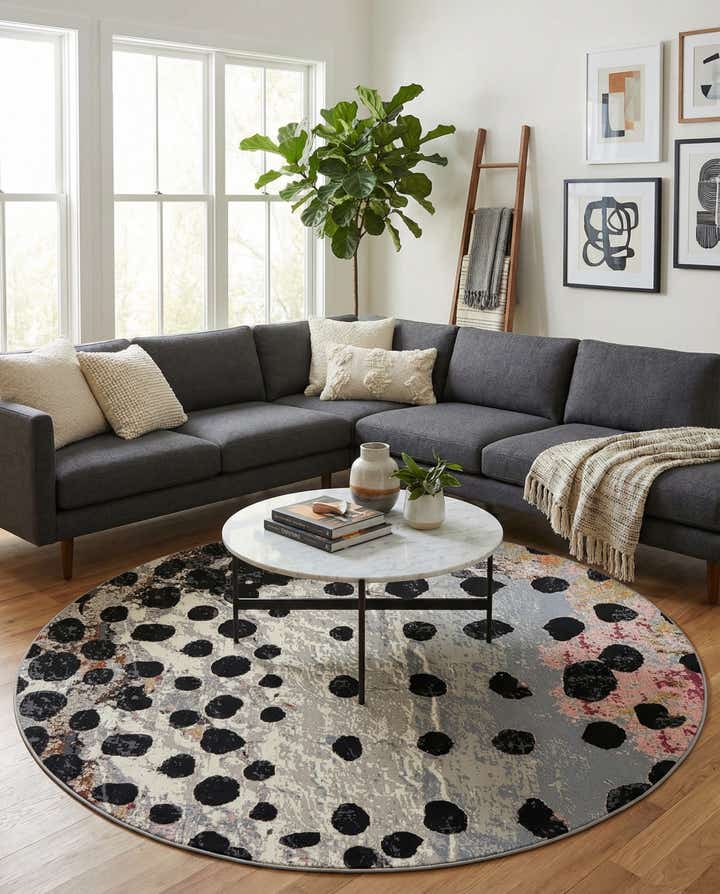 7' 10 x 7' 10 Easy-Clean Modern Indoor / Outdoor Round Rug