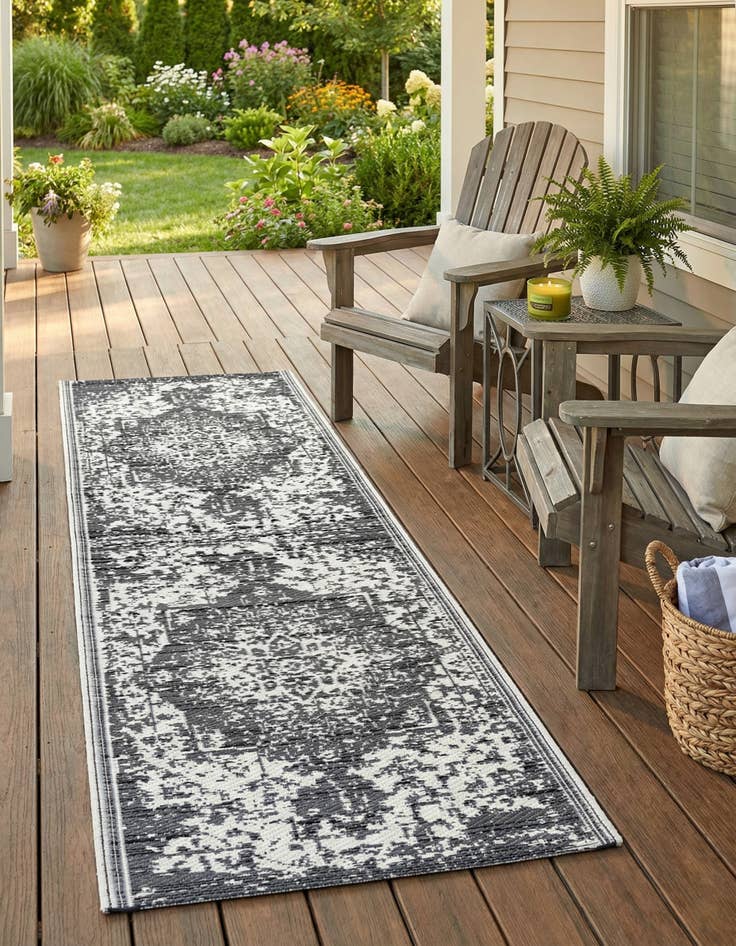 Detail image of 2' x 6'  Washable Vista Breeze Indoor / Outdoor Runner Rug
