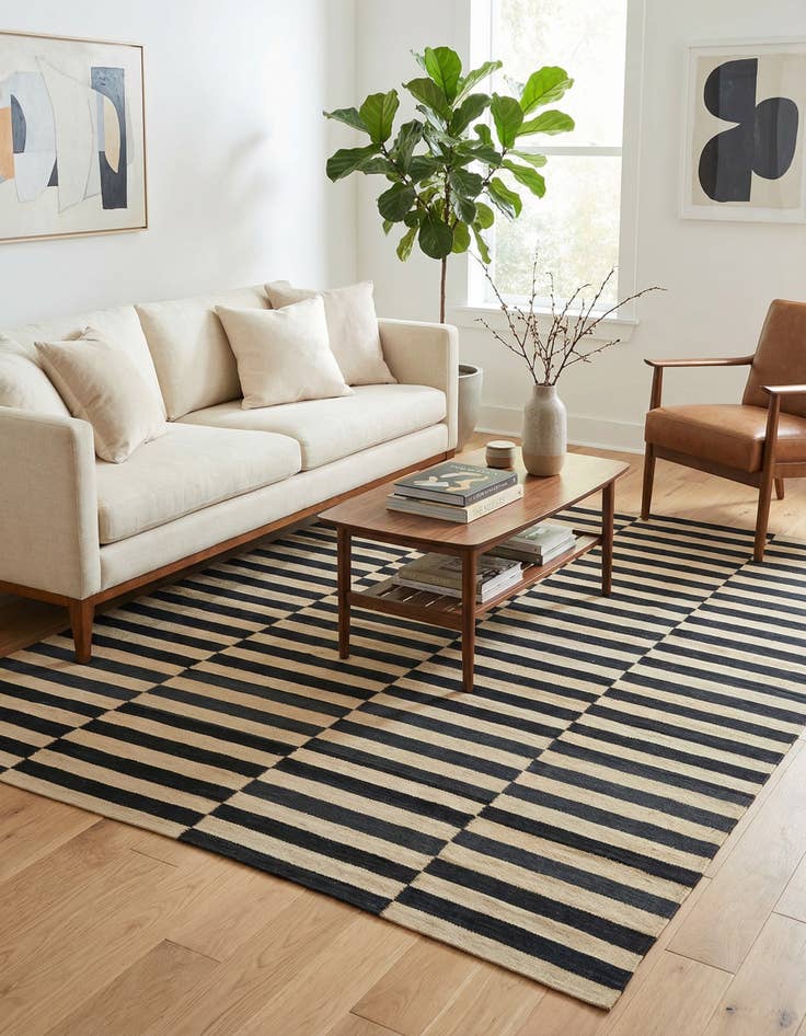 Detail image of 5' 9 x 7' 9  Hand Woven Kilim Modern Wool Rug