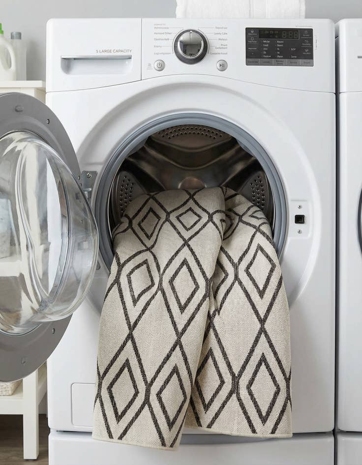 Detail image of 7' 10 x 7' 10  Washable Jill Zarin Turks and Caicos Indoor / Outdoor Square Rug