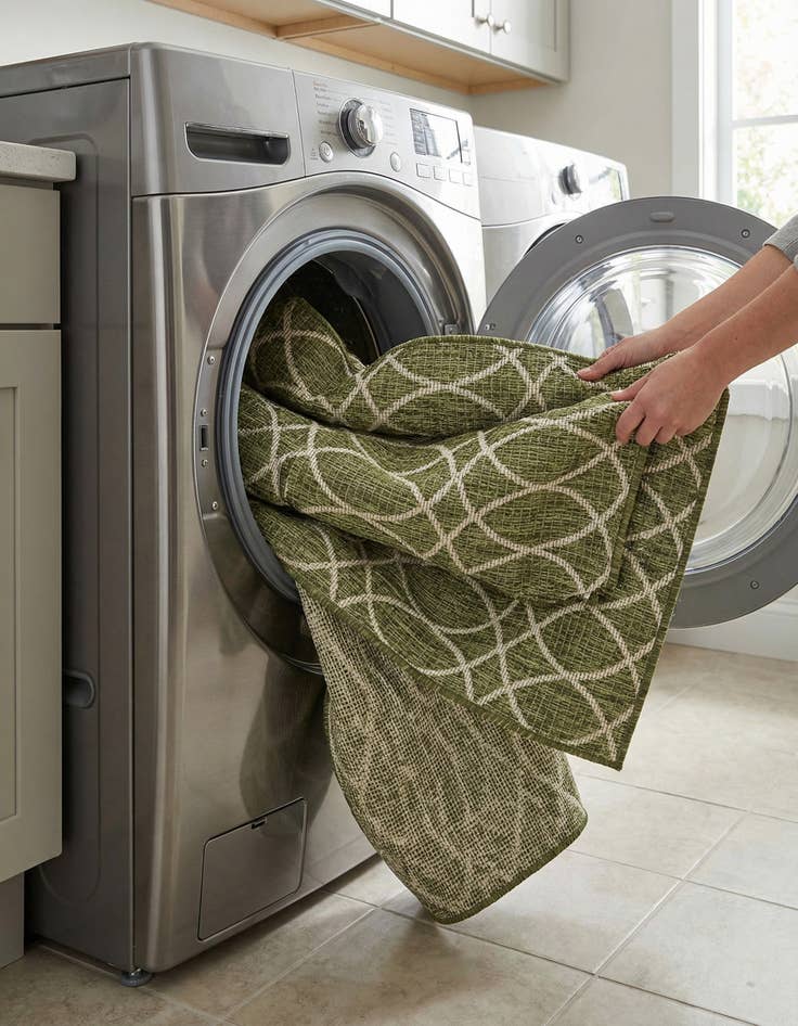 Detail image of 2' 7 x 10'  Washable Trellis Indoor / Outdoor Runner Rug