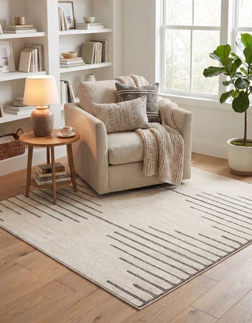 7' 10 x 7' 10 Prismatic Square Rug