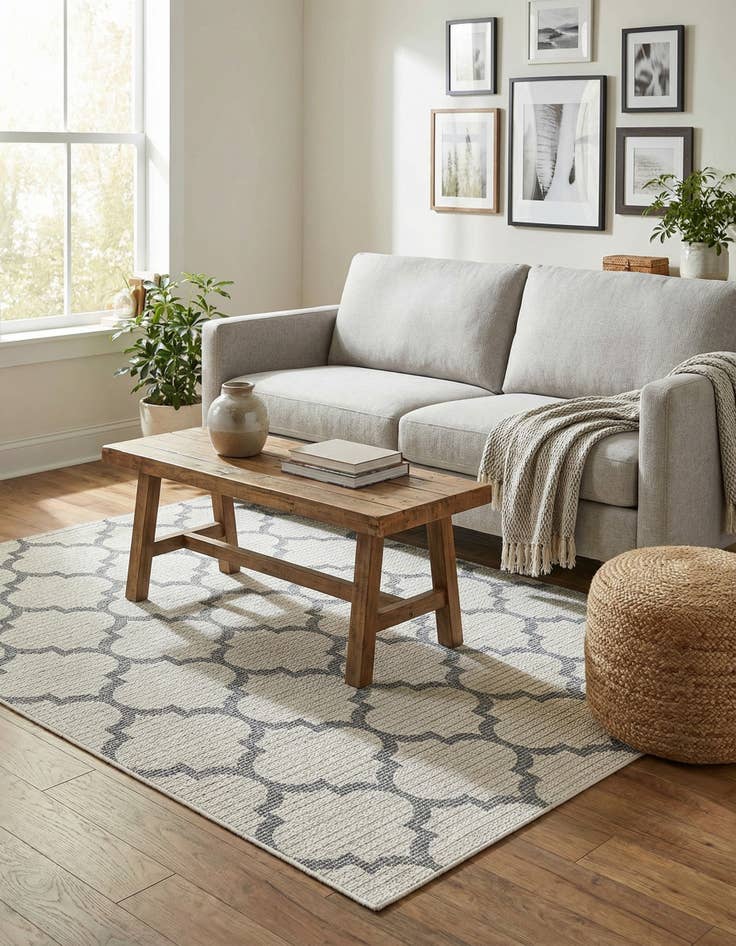 Detail image of 4' 2 x 6' Georgia Rug