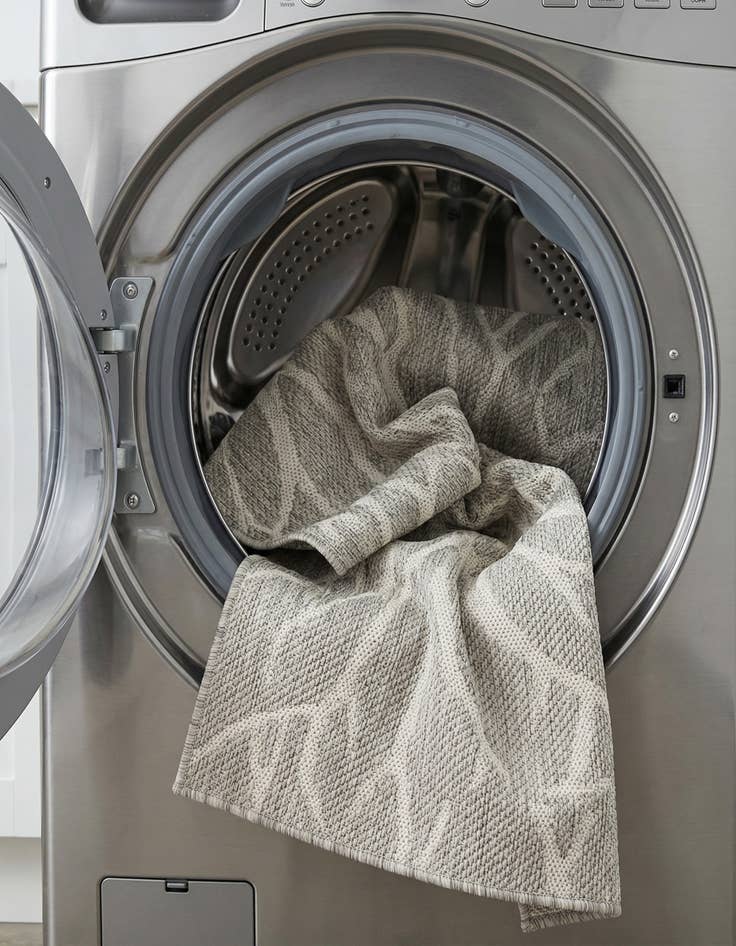 Detail image of 2' x 5' 3  Washable Coastal Indoor / Outdoor Runner Rug