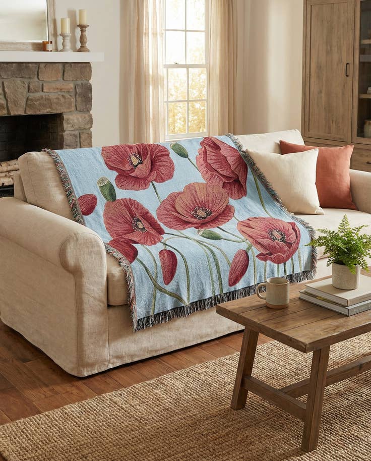 Detail image of 4' 6 x 6' Poppy Topple Throw Blanket