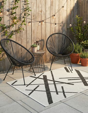2' x 3' Easy-Clean Modern Indoor / Outdoor Rug