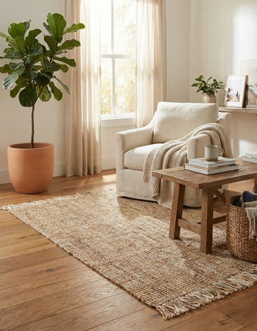 4' 1 x 6' 1 Hand Woven Chunky Jute Rug