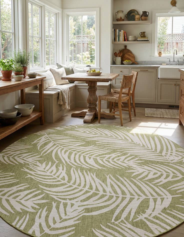 Detail image of  13' x 13'  Washable Botanical Indoor / Outdoor Round Rug