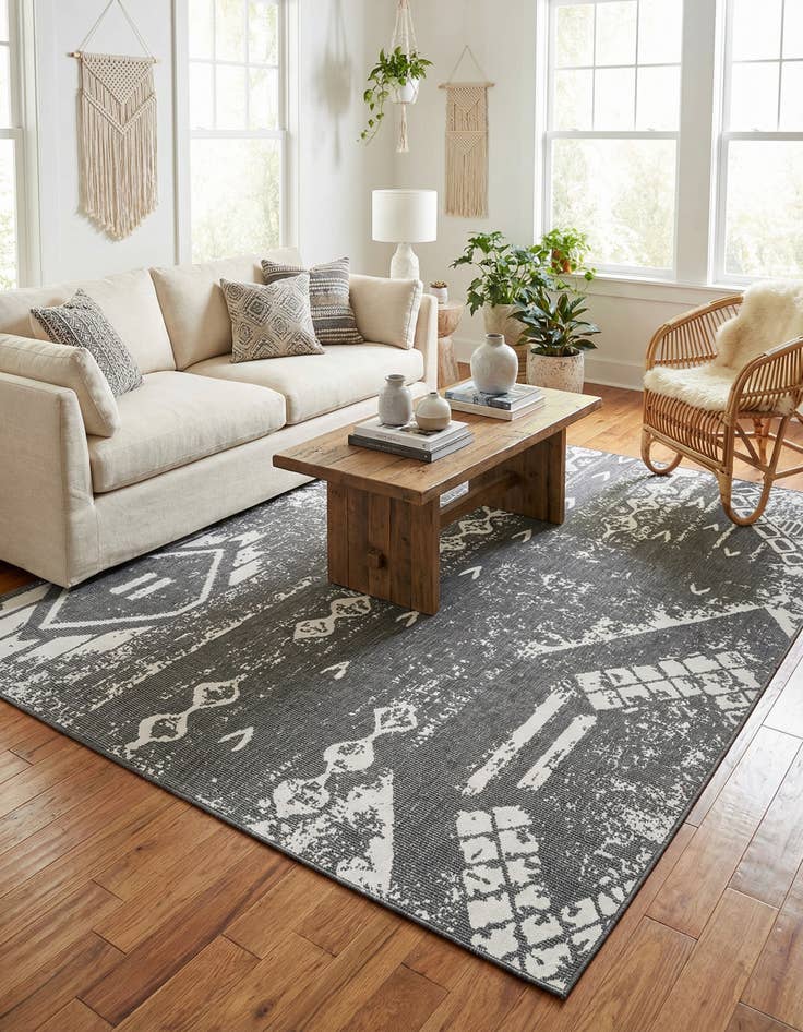 Detail image of  10' x 13'  Washable Bohemian Indoor / Outdoor Rug