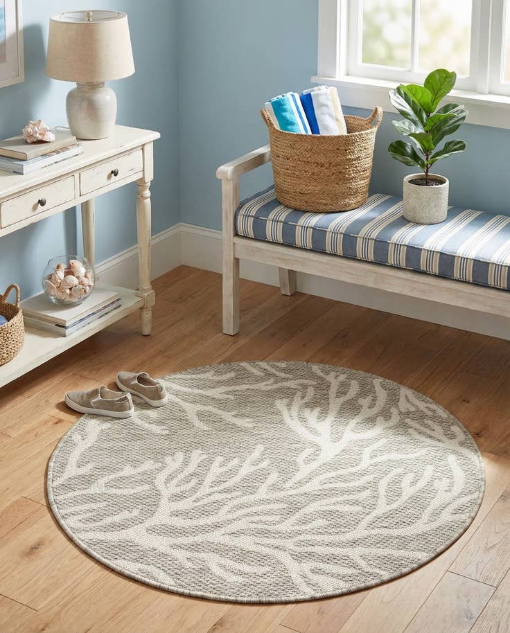 Detail image of 3' x 3' Easy-Clean Coastal Indoor / Outdoor Round Rug
