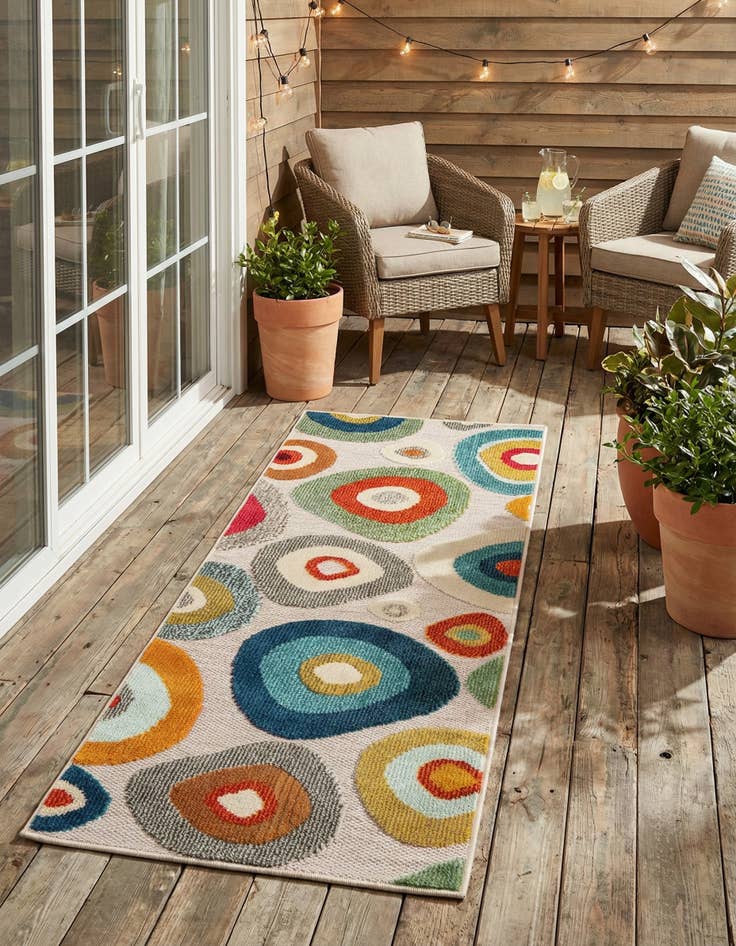 Detail image of 2' x 5' Easy-Clean Casablanca Indoor / Outdoor Runner Rug