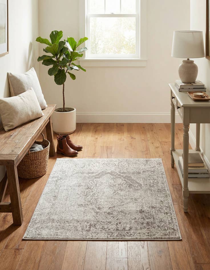 Detail image of 4' x 4' Oxford Square Rug