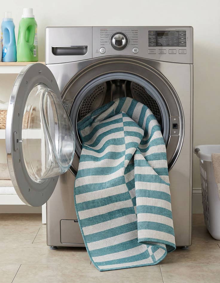 Detail image of  5' 3 x 8'  Washable Ribbon Indoor / Outdoor Rug