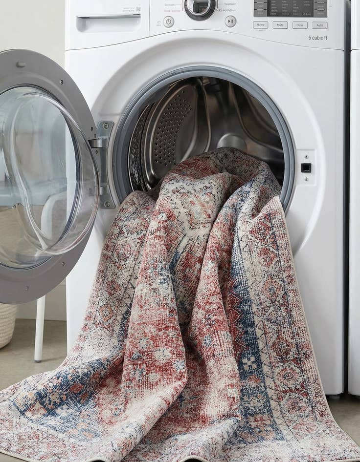 Detail image of  7' 10 x 7' 10 Yara Square Rug