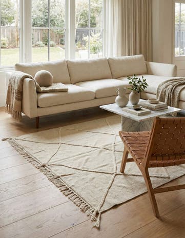 4' 7 x 6' 4 Hand Woven Kilim Modern Wool Rug
