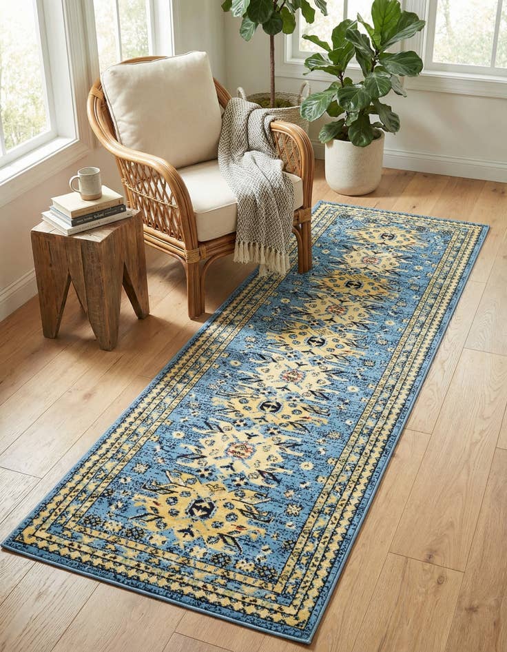 Detail image of  2' 7 x 10' Heris Runner Rug