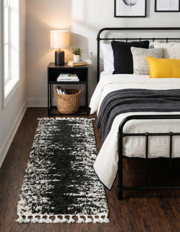 Black and White Serenity Shag Runner Rug