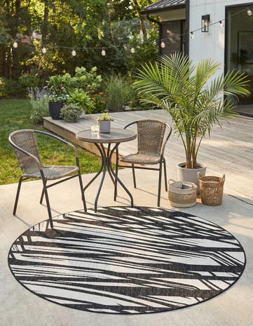 Black and White Easy-Clean Modern Indoor / Outdoor Round Rug