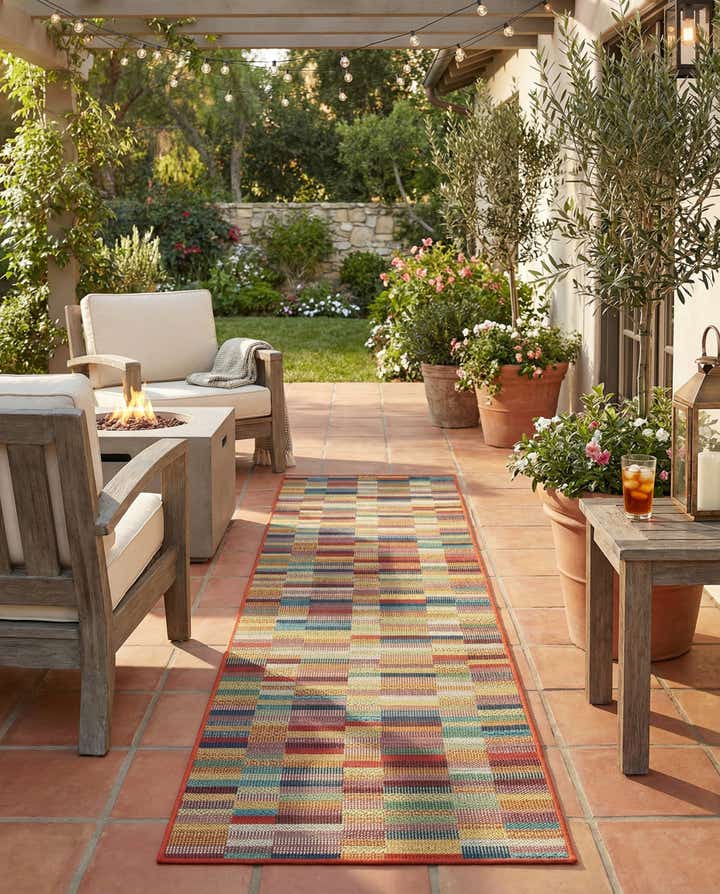 2' 7 x 10' Easy-Clean Baja Indoor / Outdoor Runner Rug