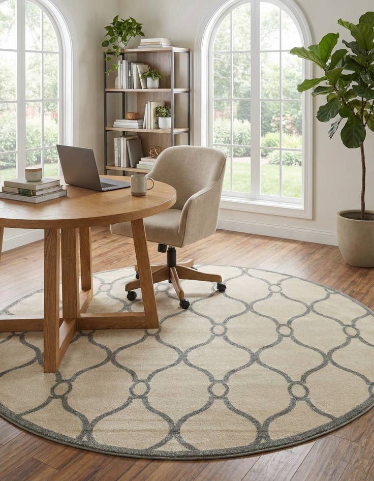 Detail image of  8' x 8' Lattice Round Rug
