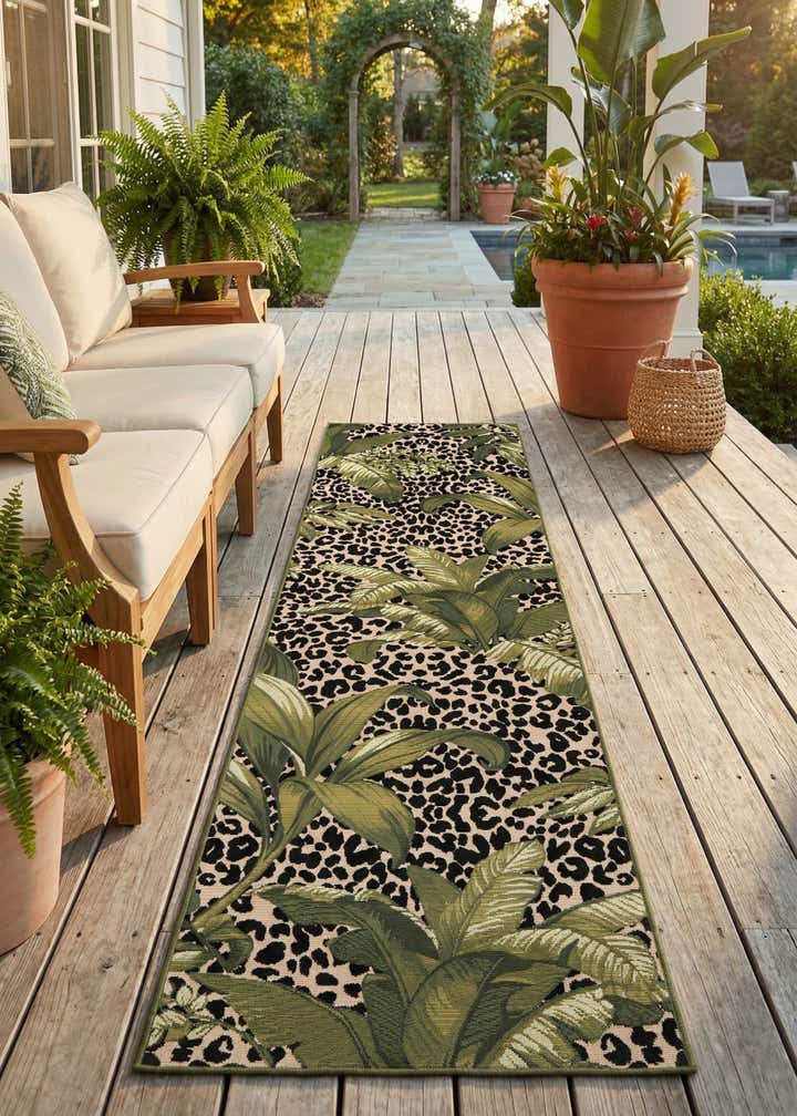 2' 7 x 10' Easy-Clean Botanical Indoor / Outdoor Runner Rug
