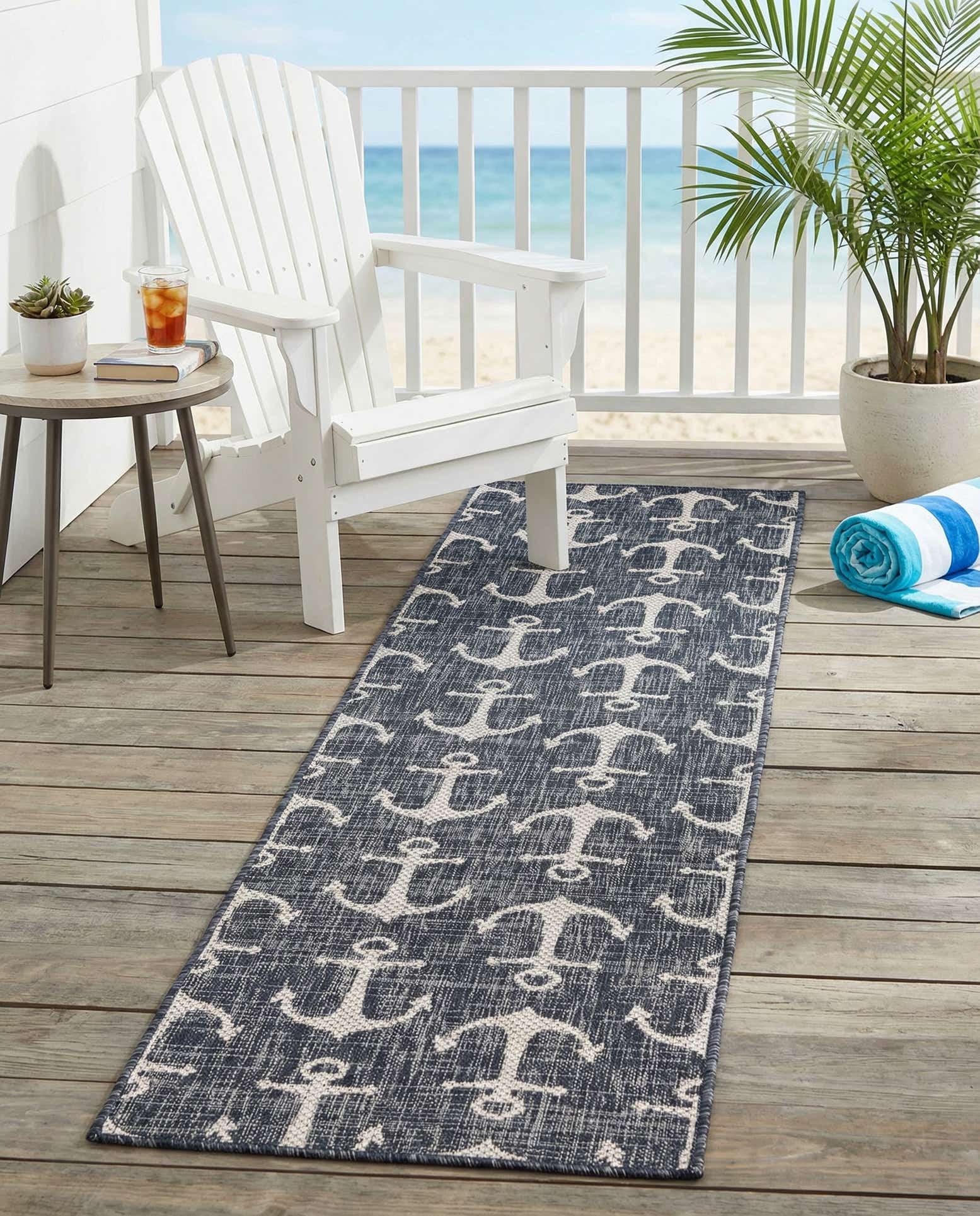 2' x 8' Easy-Clean Coastal Indoor / Outdoor Runner Rug