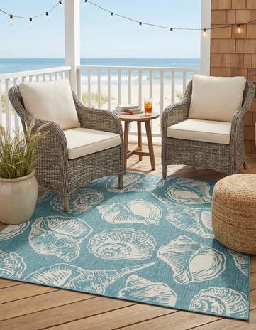 7' 10 x 7' 10 Easy-Clean Coastal Indoor / Outdoor Square Rug