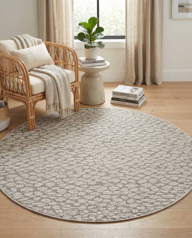 Detail image of 5' 3 x 5' 3 Easy-Clean Safari Indoor / Outdoor Round Rug